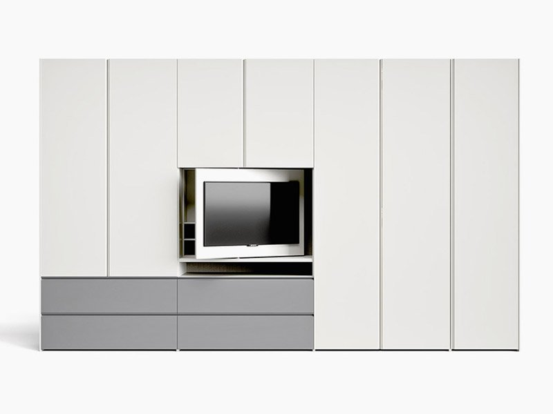 armadio Gola con pannello porta tv